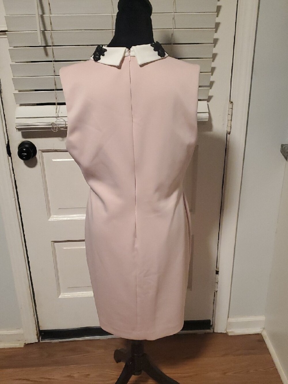 Ivanka Trump Blush Pink Sleeveless Midi Dress with Embroidered White Collar - Picture 6 of 9